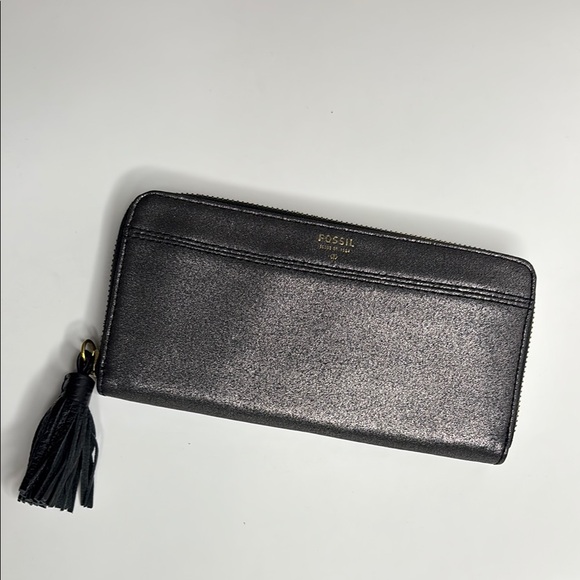 Fossil Handbags - Fossil Tara clutch in metallic with tassel zipper pull